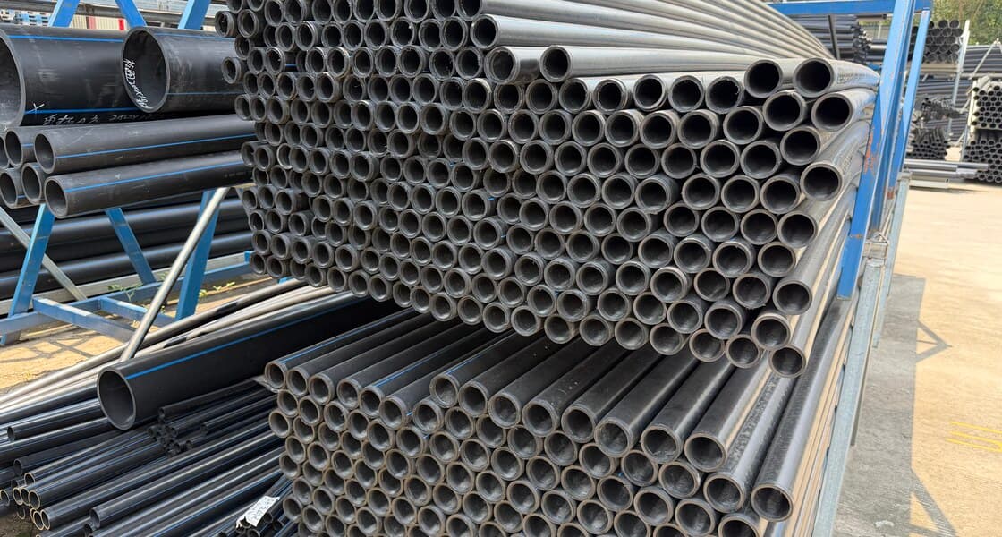 An array of HDPE pipe ends stacked by diameter